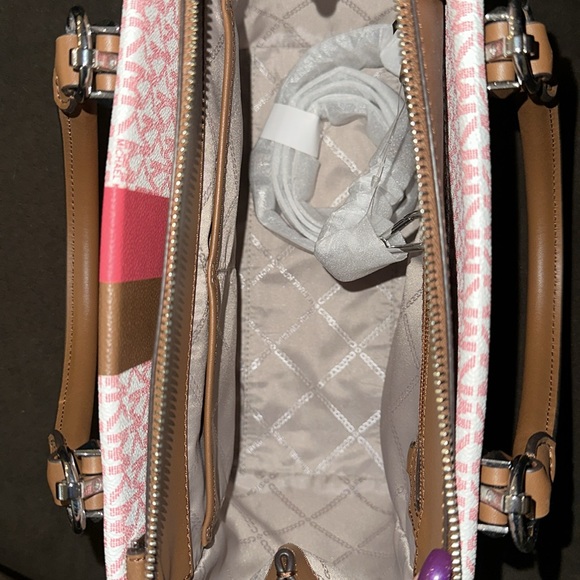 SOLD! New Michael Kors - never used - Picture 2 of 5